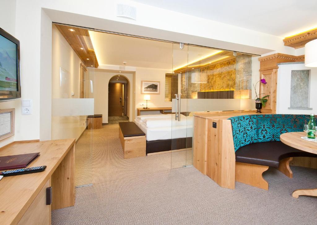Hotel Tirol Ischgl Esterno foto