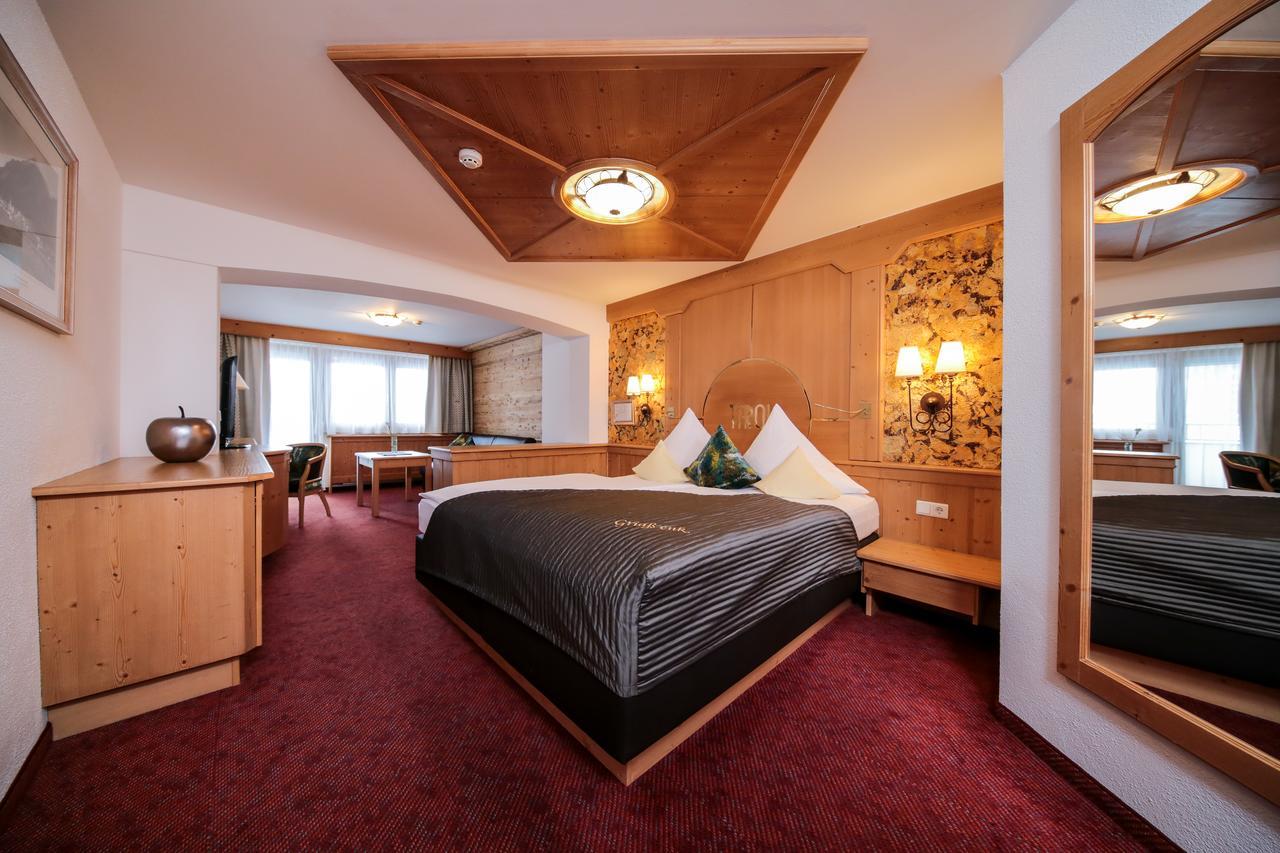 Hotel Tirol Ischgl Esterno foto