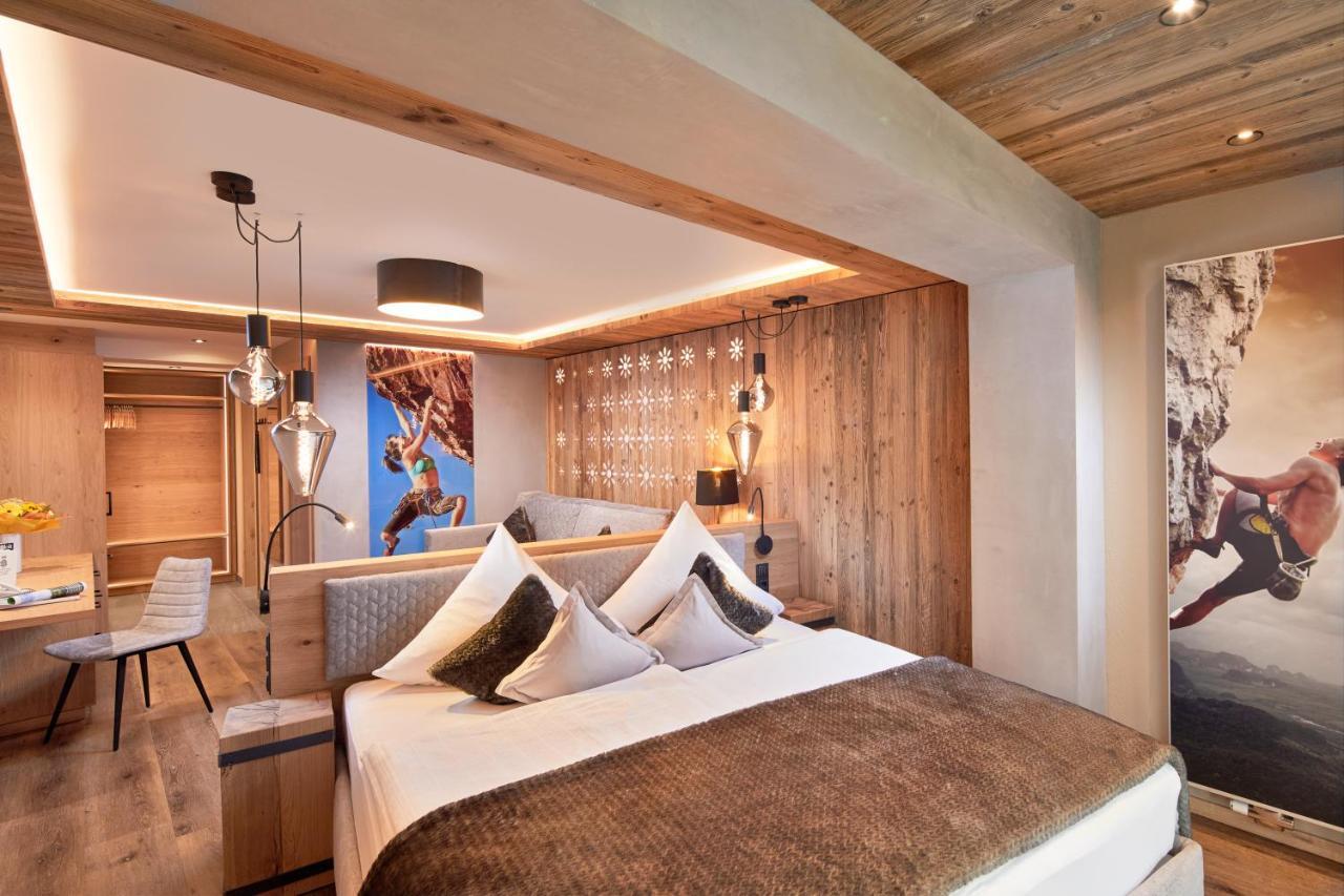 Hotel Tirol Ischgl Esterno foto