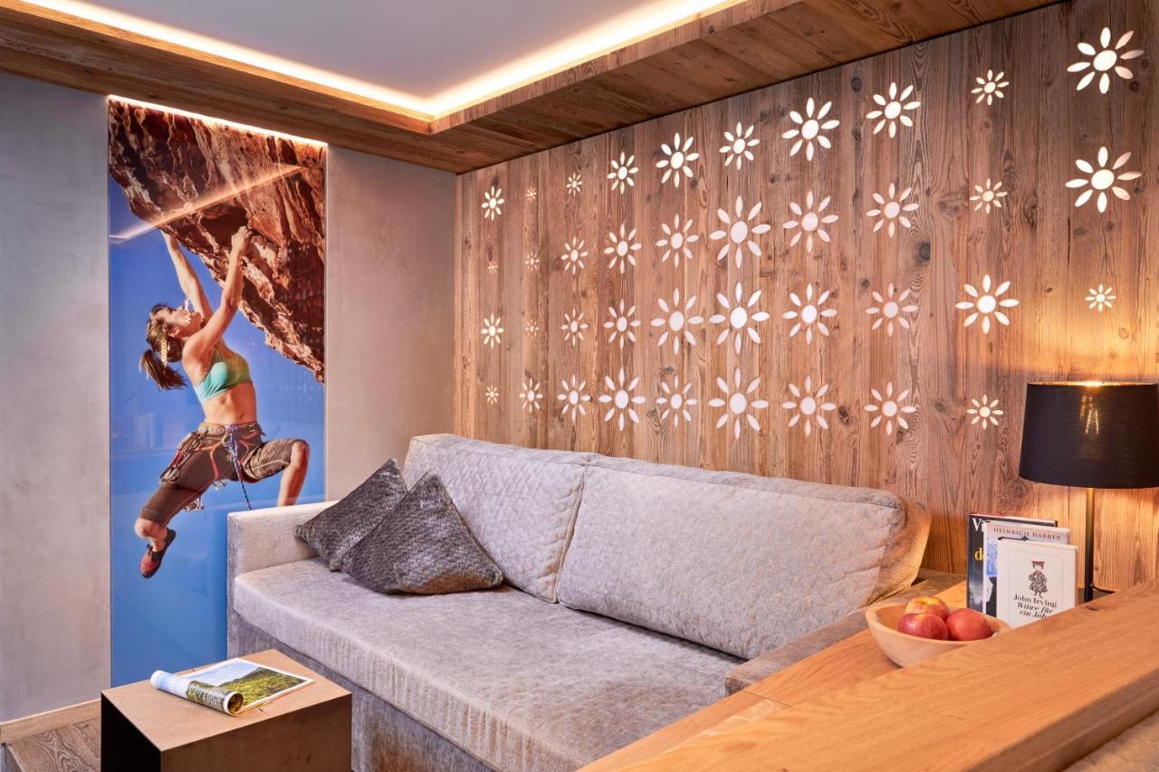 Hotel Tirol Ischgl Esterno foto